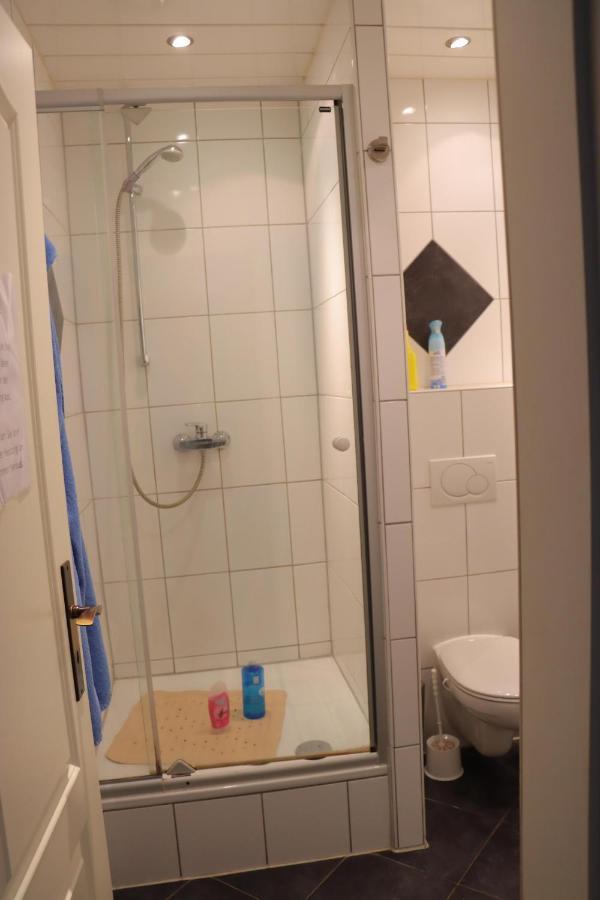 Zimmer Im Pott Schalke ゲルゼンキルヒェン エクステリア 写真